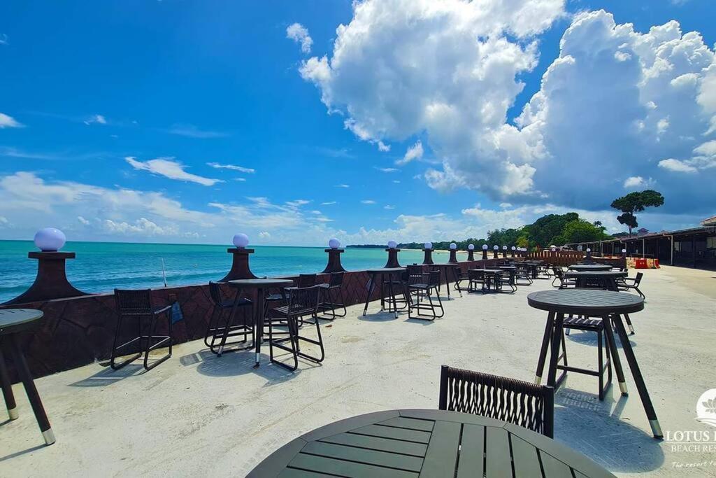 Lotus Desaru Beach Resort, 2 Bdrms, W/Splash Park Bandar Penawar Dış mekan fotoğraf