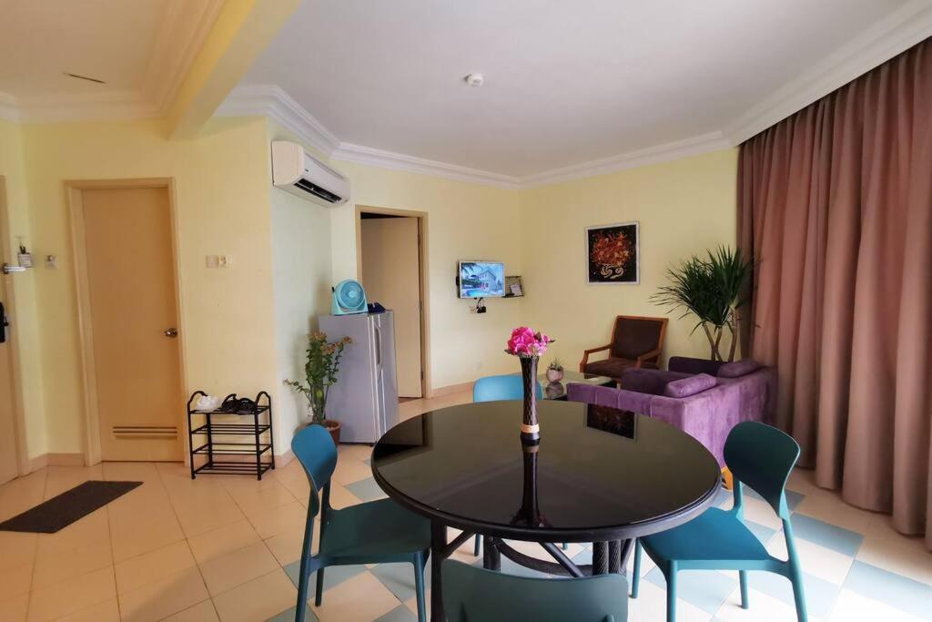 Lotus Desaru Beach Resort, 2 Bdrms, W/Splash Park Bandar Penawar Dış mekan fotoğraf