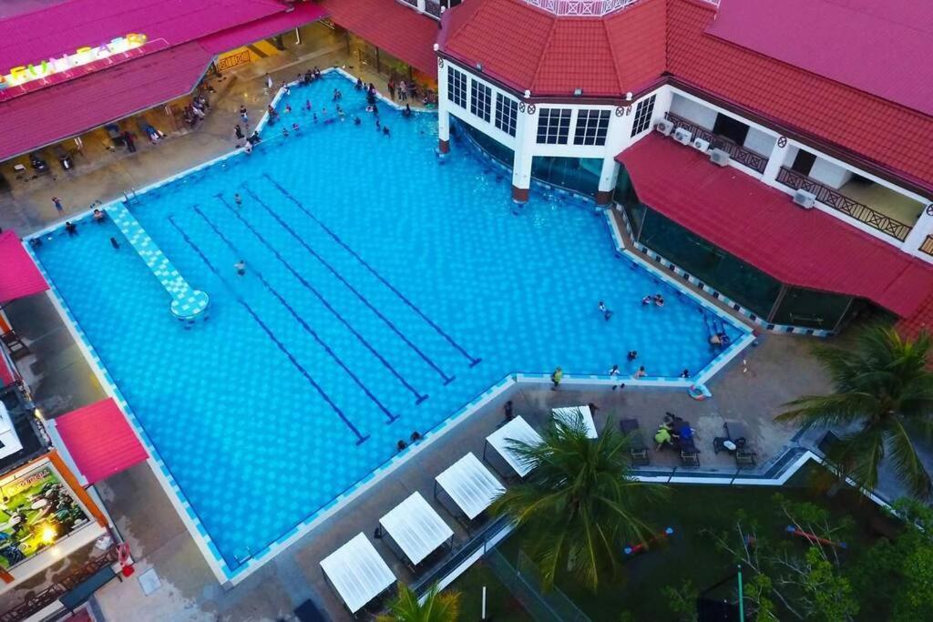 Lotus Desaru Beach Resort, 2 Bdrms, W/Splash Park Bandar Penawar Dış mekan fotoğraf